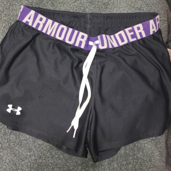 under armour shorts! 🤩🤩 barley worn - Picture 1 of 2